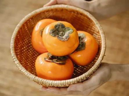药食同源的“三果”，清热、润肺、防脱发，现在吃正合适~